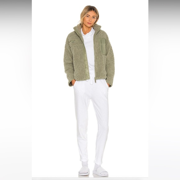 Sustainable Slub Terry Top in White XS - Picture 2 of 4